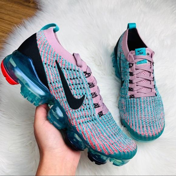 Nike vapormax plum chalk 2025