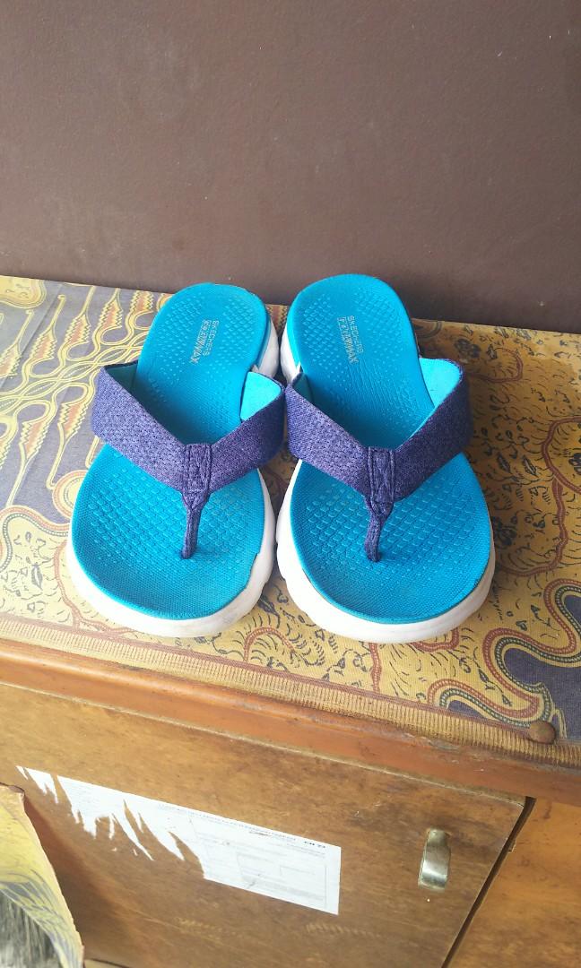 Sandal clearance jepit skechers