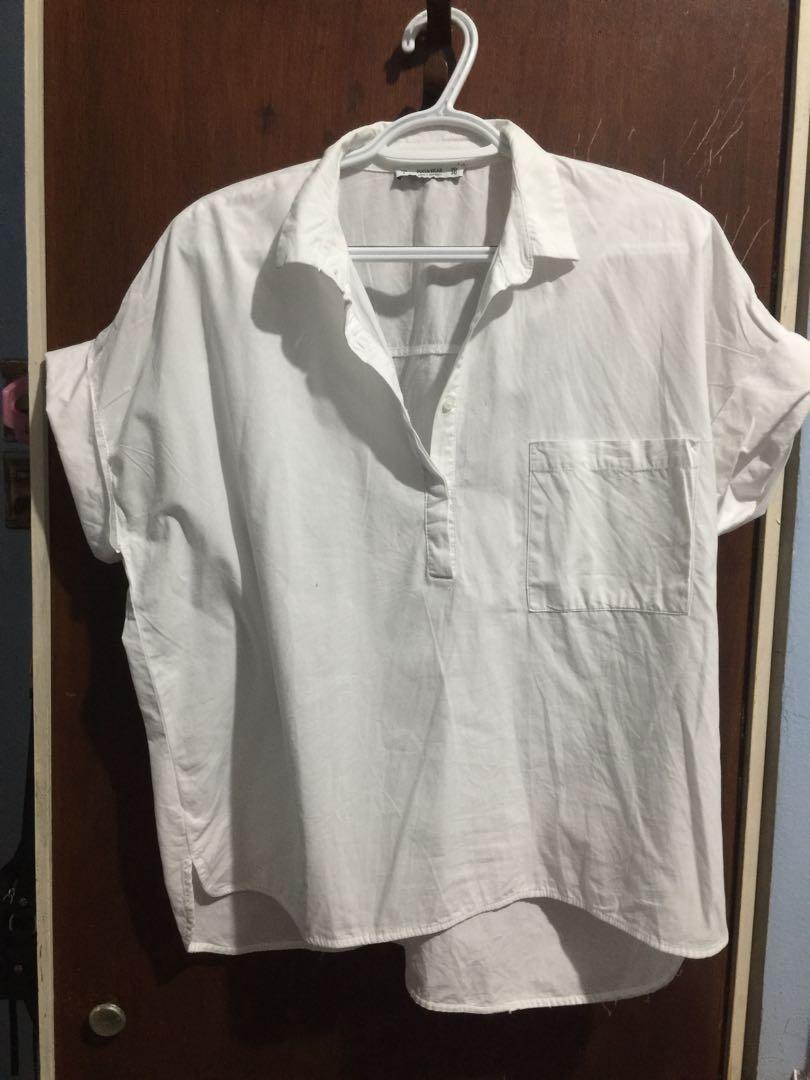 Short Sleeve Top (Category: Longsleeves) located in Cebu City. Submitted by crispylee (Listing ID 270643413, Image 1). Description: Good condition. Size on tag says large but can fit extra large frames. .