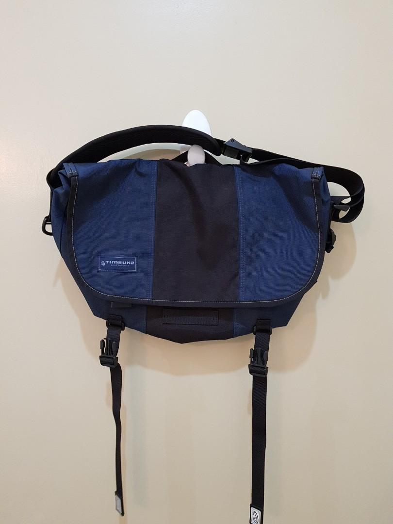 Timbuk2 Classic Messenger Bag Men S Fashion Bags Wallets Backpacks On Carousell