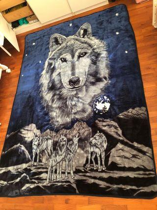 Comfy Wolf Design Blanket