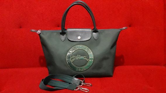 (Kategori: ) berada di . Dikirim oleh jazzquita_preloved (ID iklan 269849127, Gambar 1). Deskripsi: .