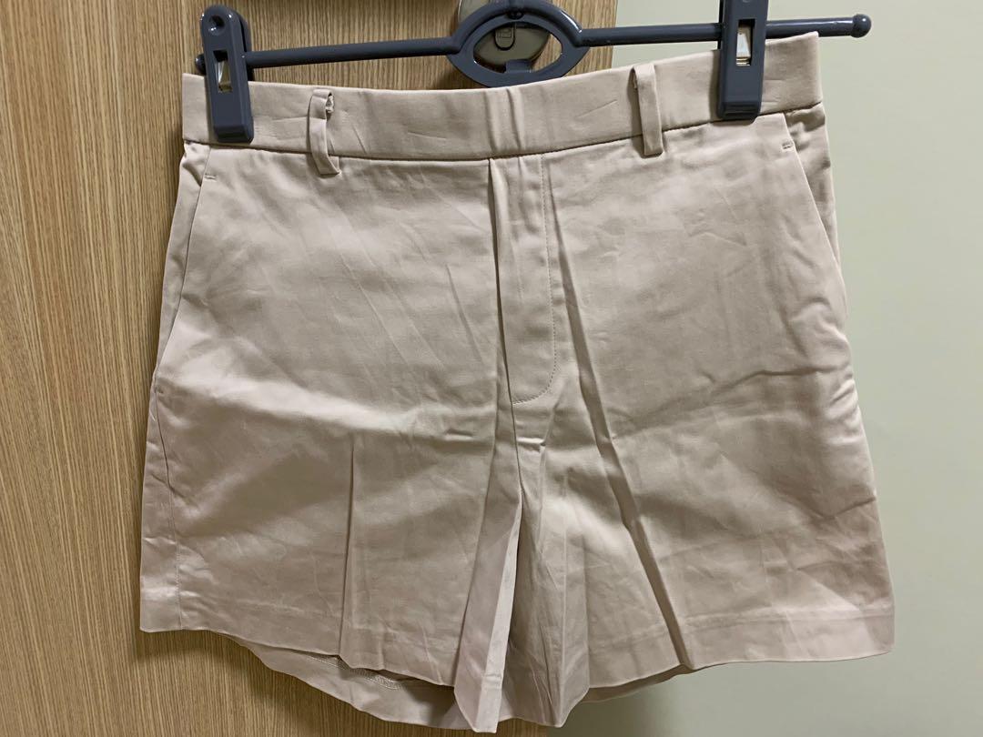 Uniqlo women's satin shorts in beige 