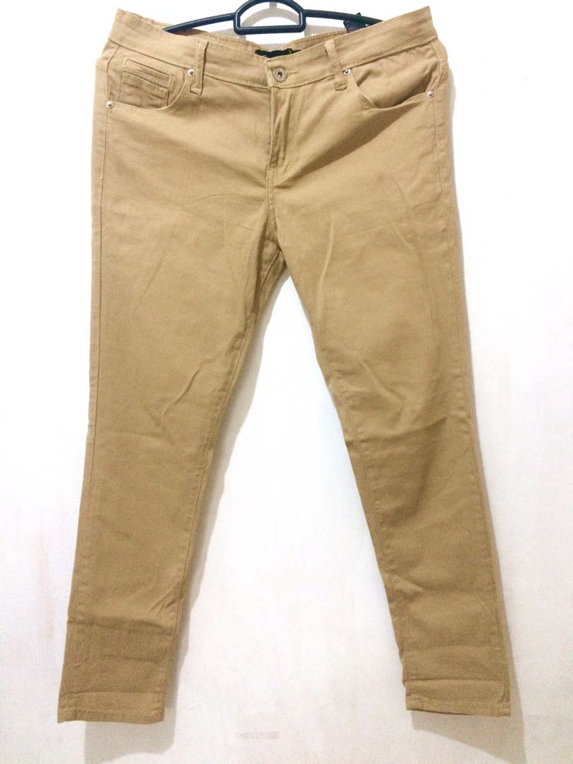 Celana Jeans Warna Khaki, Fesyen Wanita 