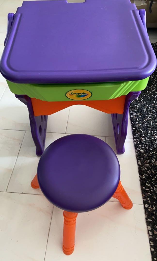Crayola kiddie table convertible into whiteboard with storage, Babies