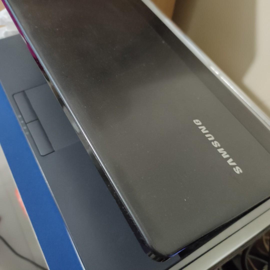Laptop Samsung, Elektronik, Komputer, Laptop di Carousell