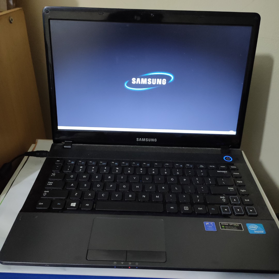 Laptop Samsung, Elektronik, Komputer, Laptop di Carousell