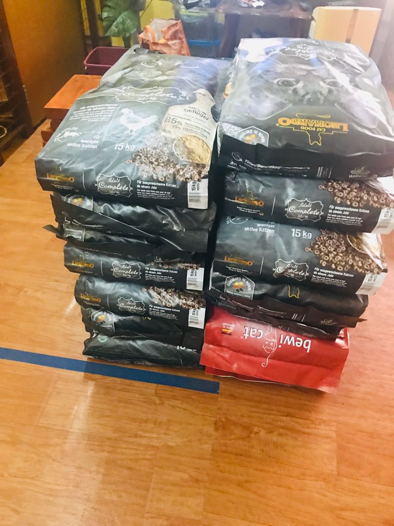 Leonardo Cat Food, Pet Supplies, Pet Food on Carousell