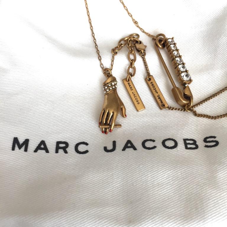 Marc jacobs hotsell pendant necklace