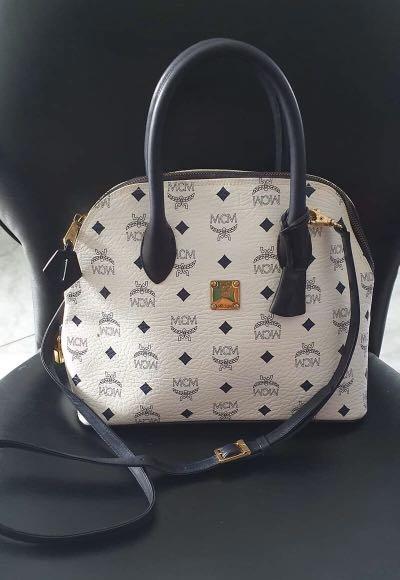 MCM 2 way (Category: Luxury Bags & Wallets) located in Angeles City. Submitted by cschoi (Listing ID 270762711, Image 1). Description: Authentic preloved MCM alma 2way. made in germany. Preloved but well loved.