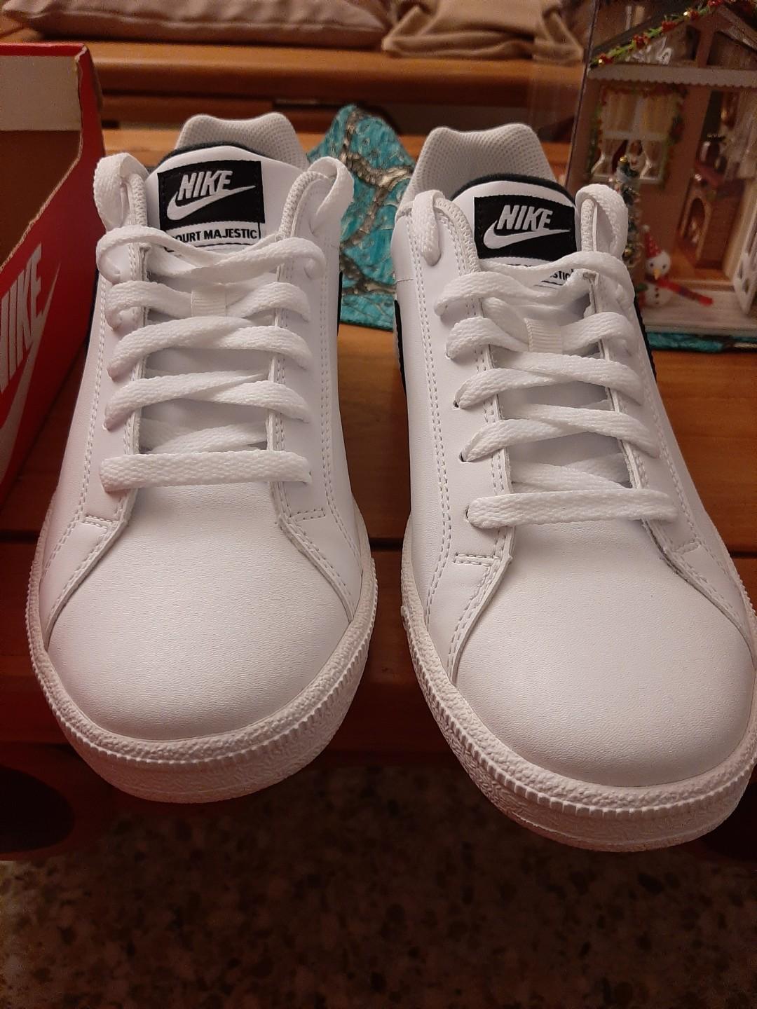 wmns nike court majestic