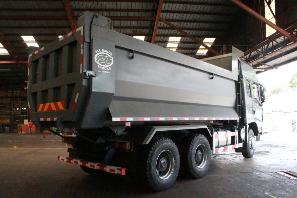 SHACMAN X3000 Dump Truck Tipper 6x4 10 wheeler mining