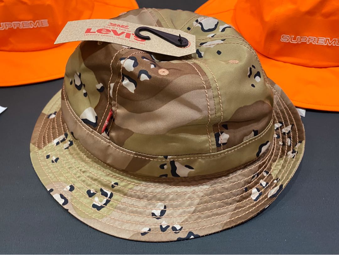 supreme levis hat