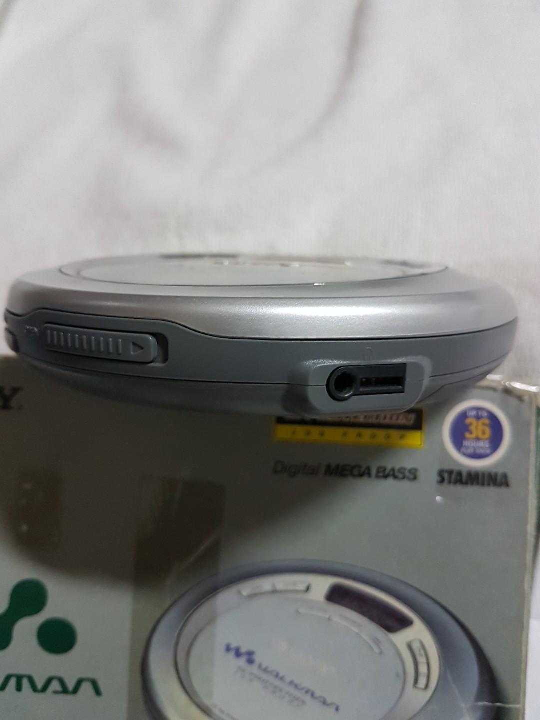 Vintage Sony DEJ620 Portable Personal CD Player / Discman / Walkman