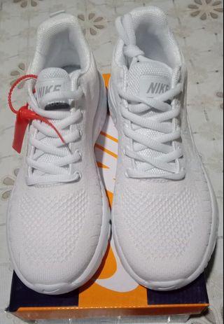 nike shoes made in