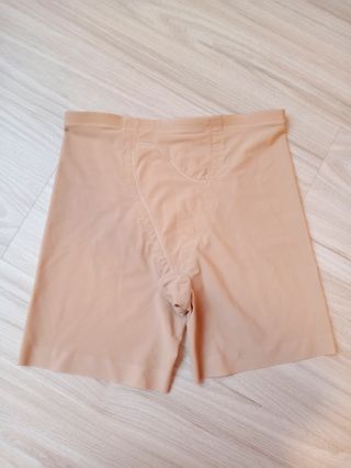 (Kategori: ) berada di . Dikirim oleh ladiesstyle (ID iklan 260660656, Gambar 1). Deskripsi: .