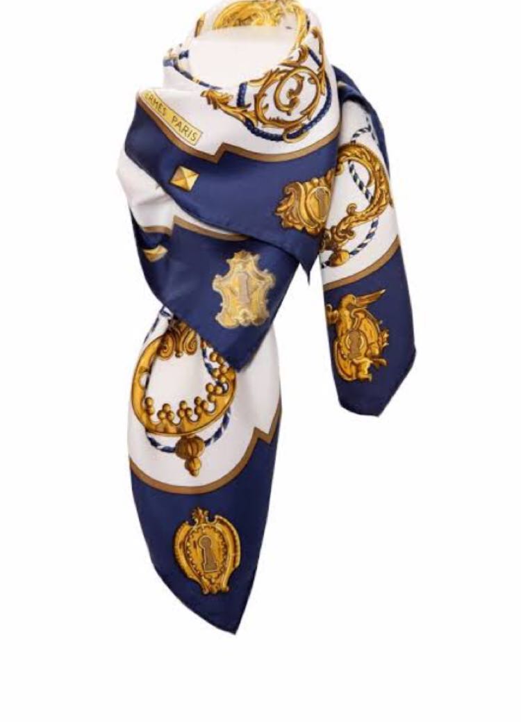 Where to authenticate hermes scarf