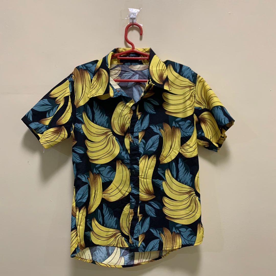 Banana Button Down Polo (Category: Longsleeves) located in Manila. Submitted by sunstarshop (Listing ID 271077320, Image 1). Description: BUTTON DOWN POLO Size: Medium Condition: 10/10 Used once Unisex Unbranded ------------------ Meet Up: La Salle/Vito Cruz Area ONLY Shipping: M. Manila - 90 pesos Luzon - 180 pesos VisMin - 190 pesos Payment: BDO Deposit Palawan Pera Padala.