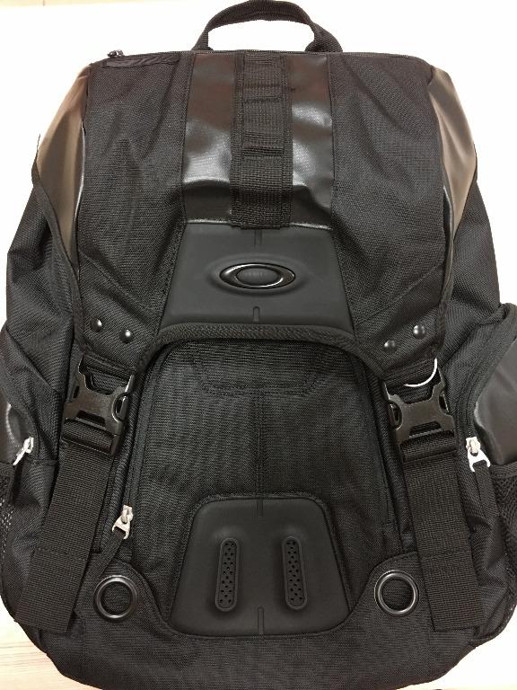 Oakley gearbox lx backpack dark brush top
