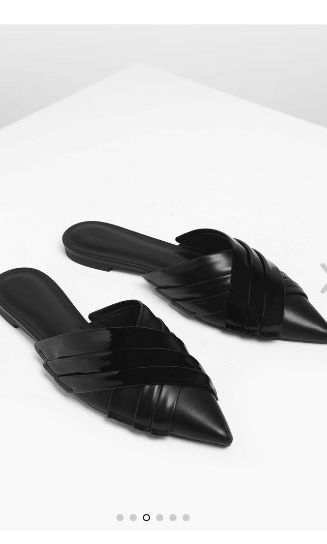 black flat mules womens
