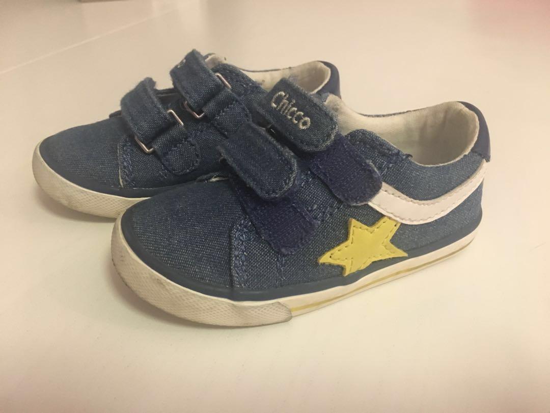 toddlers trainers size 5