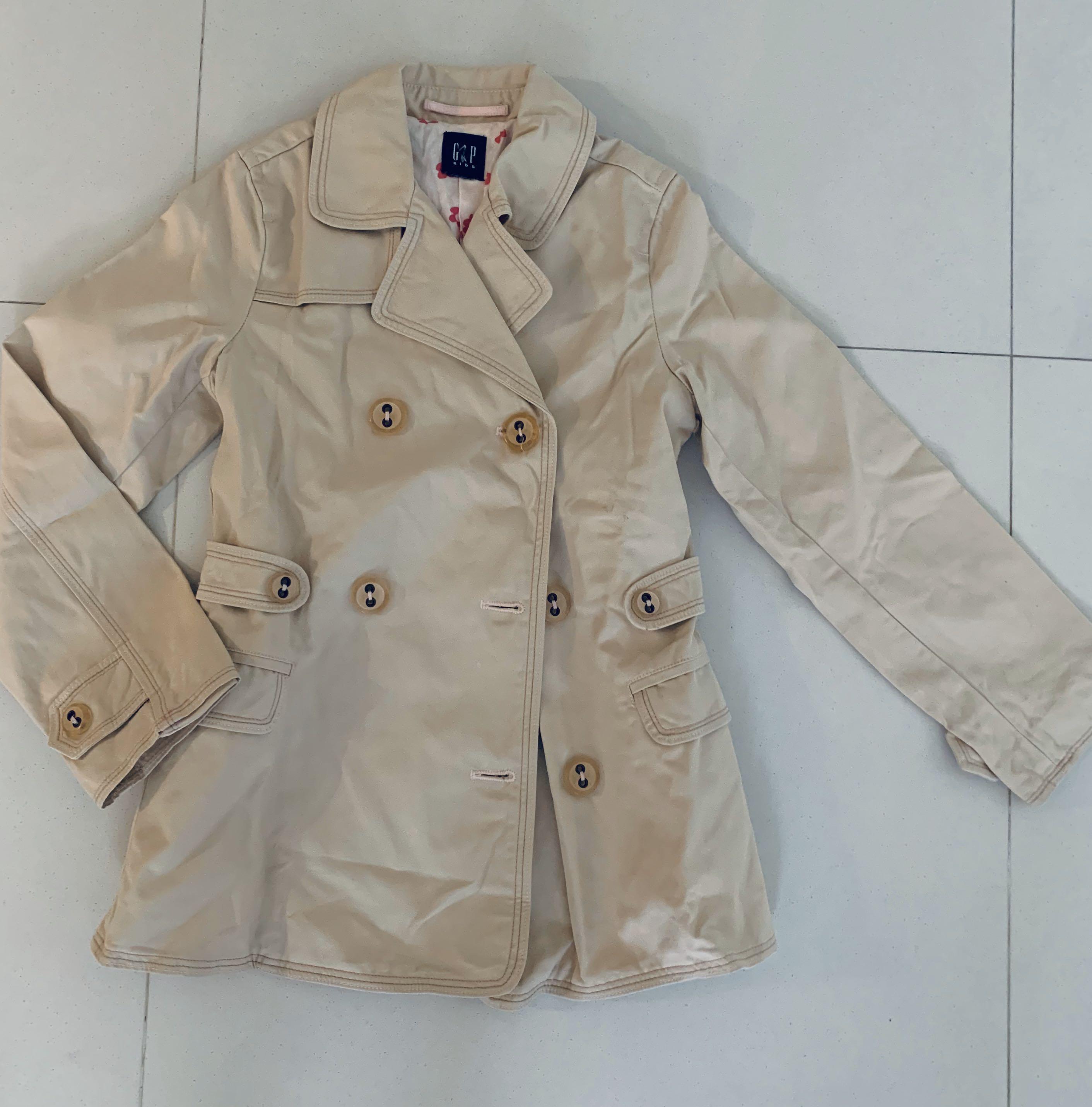 GAP Kids trench coat Women s Fashion Coats Jackets and Outerwear on Carousell