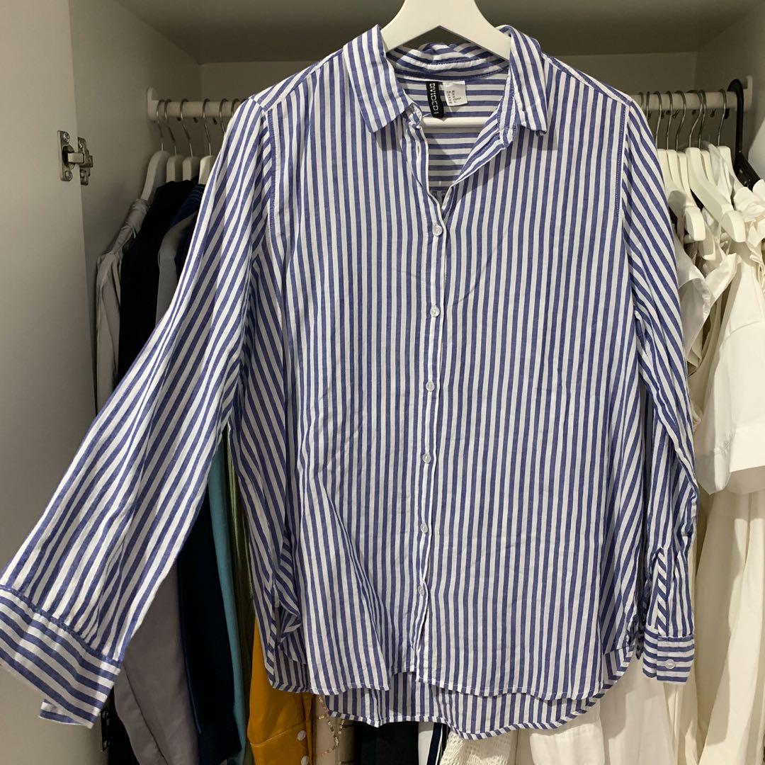 H M Shirt Kemeja Garis Putih Biru Oversized Fesyen Wanita Pakaian Wanita Atasan Di Carousell
