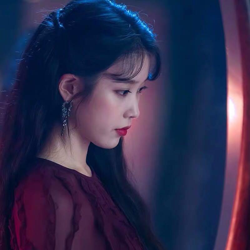 Hotel del deals luna iu earrings