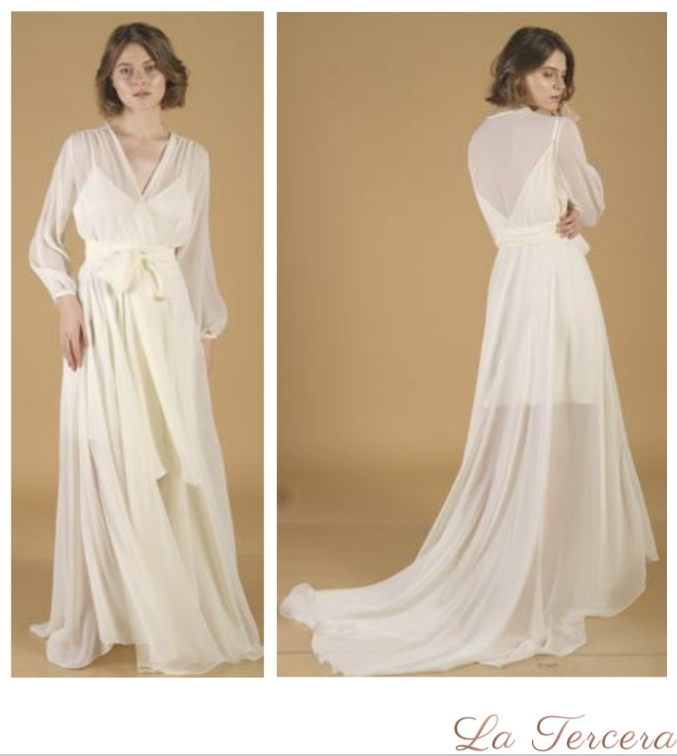 La Tercera Bridal Robe For Prenup Or Prep Shoot Heart Style