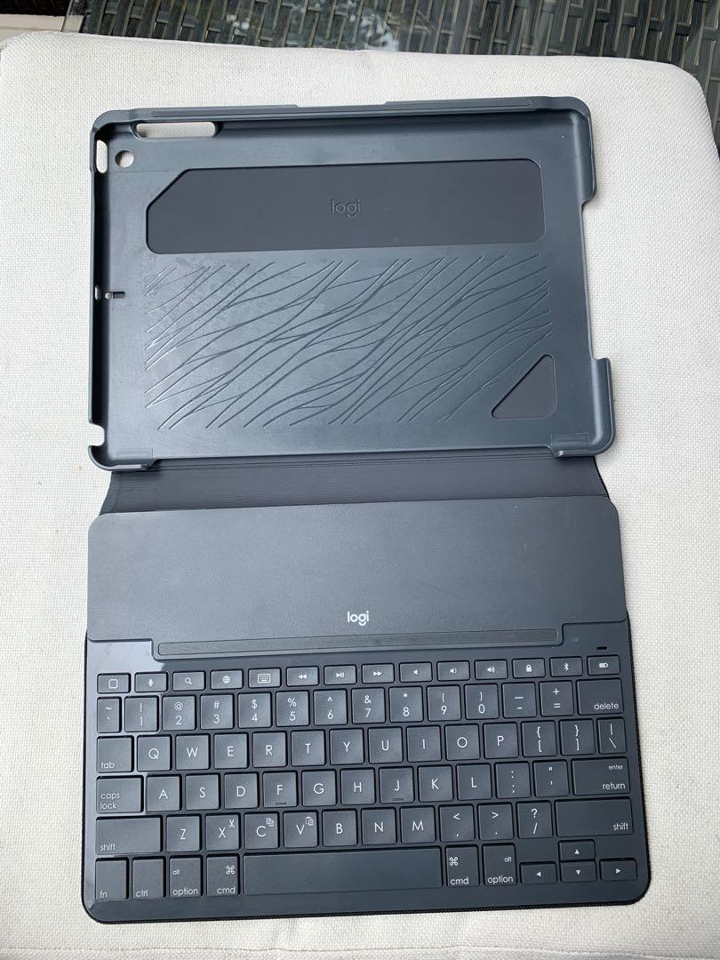Logitech 9.7 inch ipad keyboard case with Bluetooth , Mobile Phones