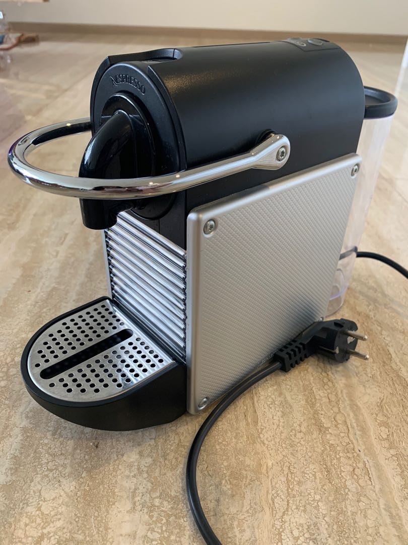Nespresso Pixie - Used - Best price, TV \u0026 Home Appliances, Kitchen  Appliances, Coffee Machines \u0026 Makers on Carousell