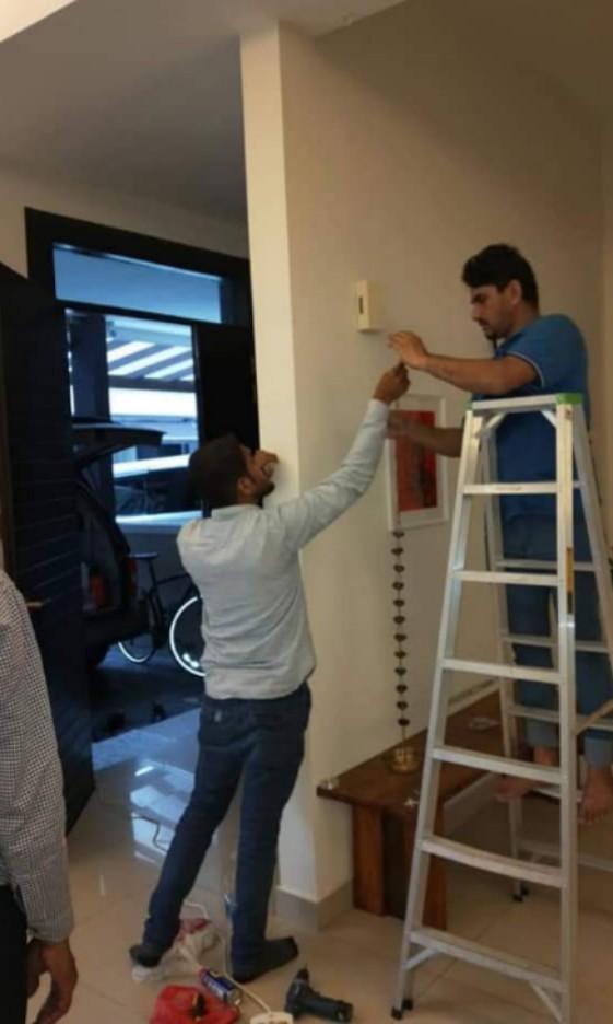 Painting mounting, Services, Home Services, Home Repairs on Carousell