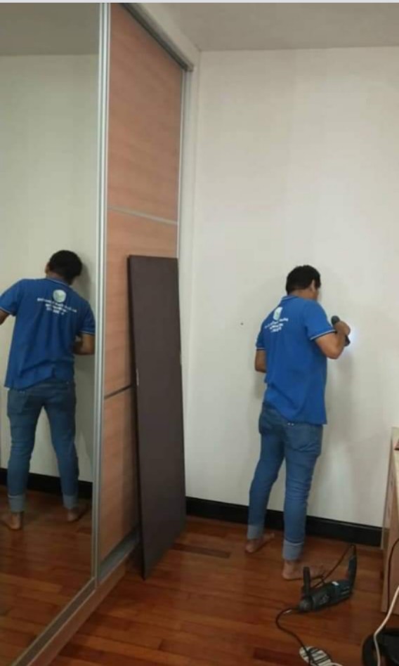 Painting mounting, Services, Home Services, Home Repairs on Carousell