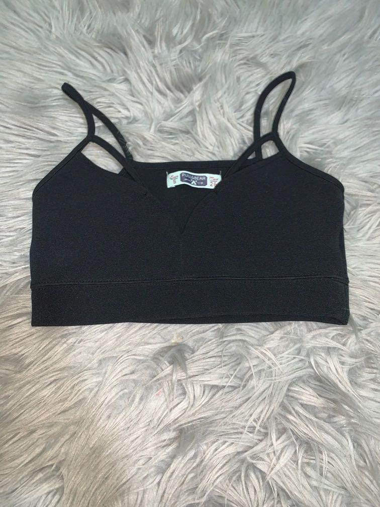 Pull & Bear basic black strappy bralet (Category: Sleeveless) located in Singapore. Submitted by malliebird (Listing ID 270905821, Image 1). Description: Worn once only.