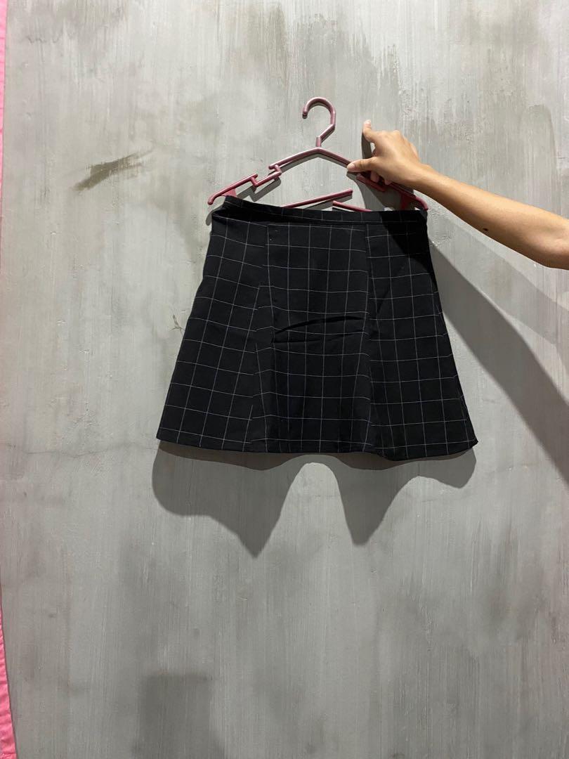 Sale!!!Plaid Skirt (Category: Skirts) located in Lipa City. Submitted by ithielle (Listing ID 271020720, Image 2). Description: Used only once in Taiwan Bought this online for 500.00 In excellent used condition .