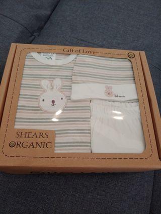 Brand new Shears Organic Baby 3 PC Gift Set