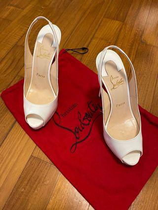 2nd hand louboutin shoes