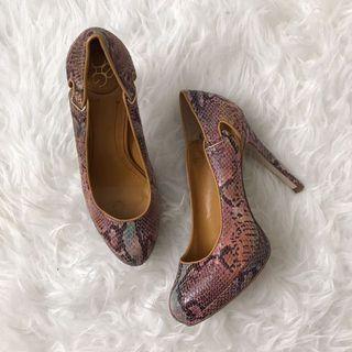 BCBG  5.5 shoes