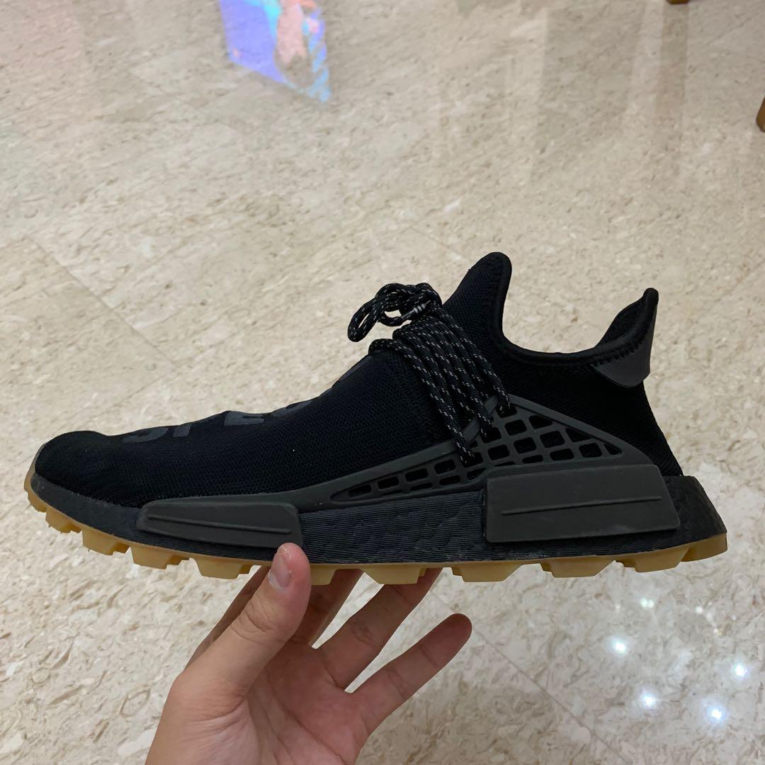 Adidas pharrell williams human hotsell race nmd black gum