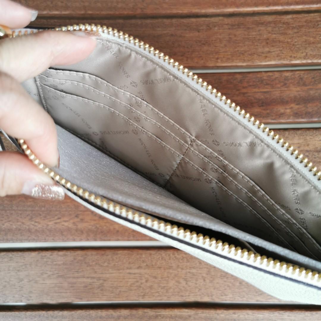 Michael kors lg sales zip clutch
