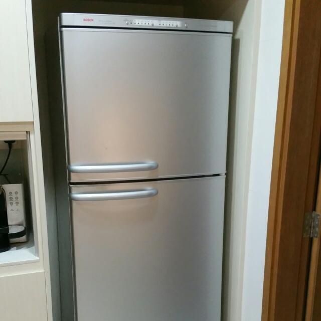 Bosch Fridge /Refrigerator (Model number Intelligent Frost Free 88