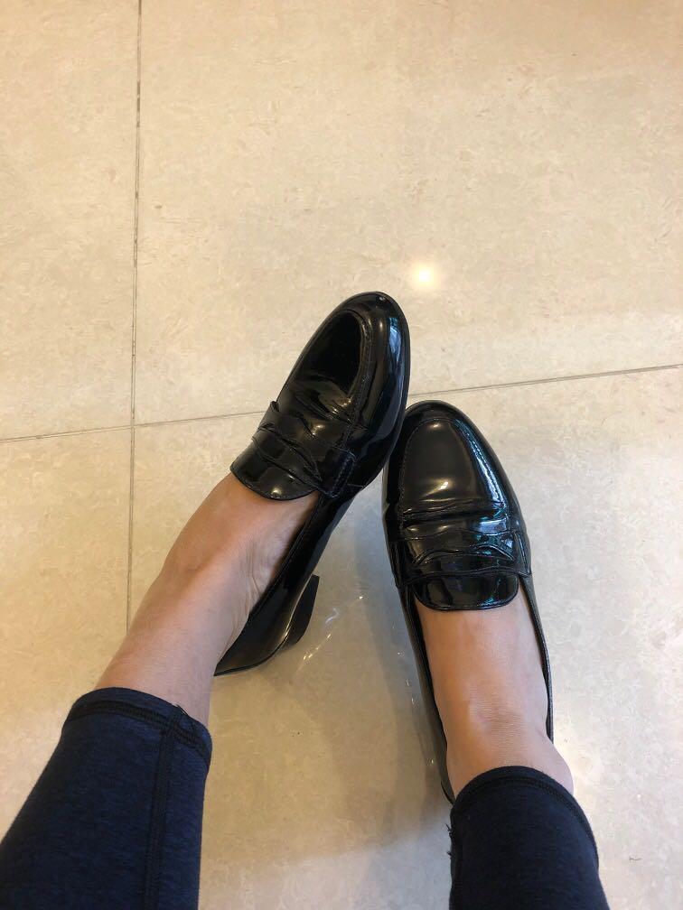 clarks women's patent leather shoes