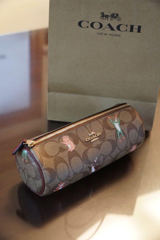 coach makeup brush holder