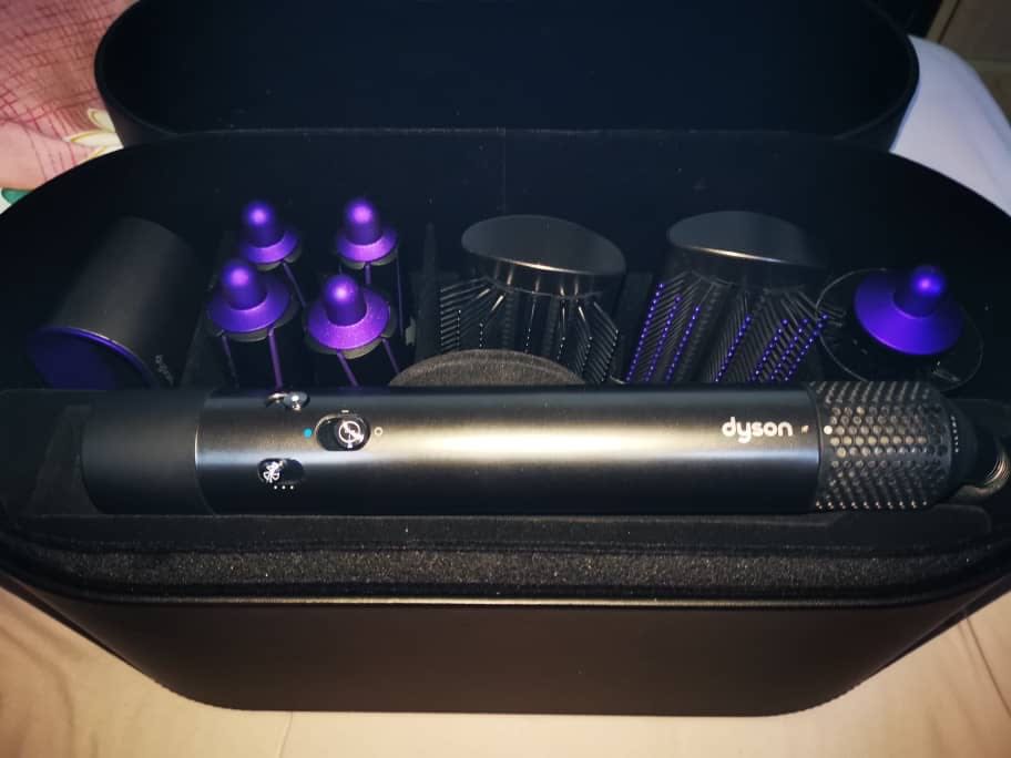 Dyson Hair Wrap, Beauty & Personal Care, Hair on Carousell