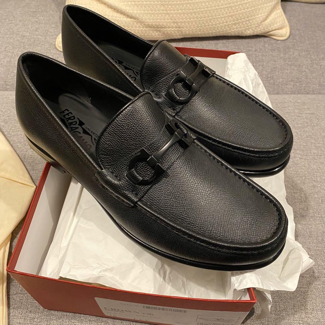 Ferragamo Classic Shoes (Category: Dress Shoes) located in Mandaluyong City. Submitted by _luxe4less (Listing ID 271279671, Image 1). Description: Brand new. Never used. Canvas bag and box intact. RFS: Given as a gift. No need for new shoes. PM me for more details. #bestformen.
