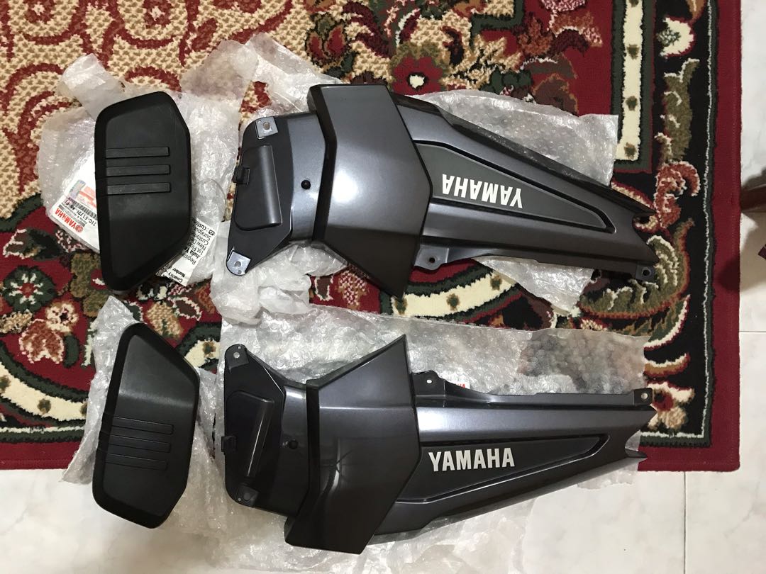 Yamaha fz16 side panel price best sale