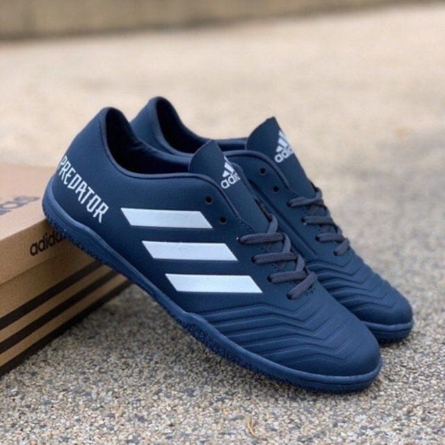 Kasut futsal predator clearance