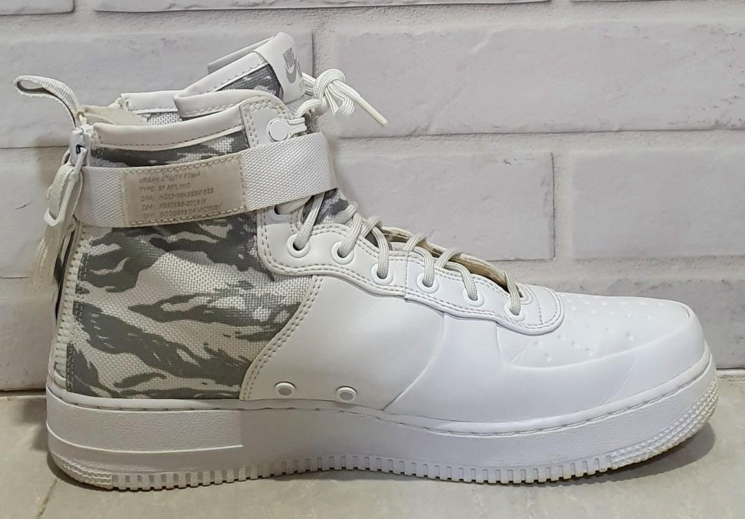 Nike SF Air Force 1 Mid Winter Camo