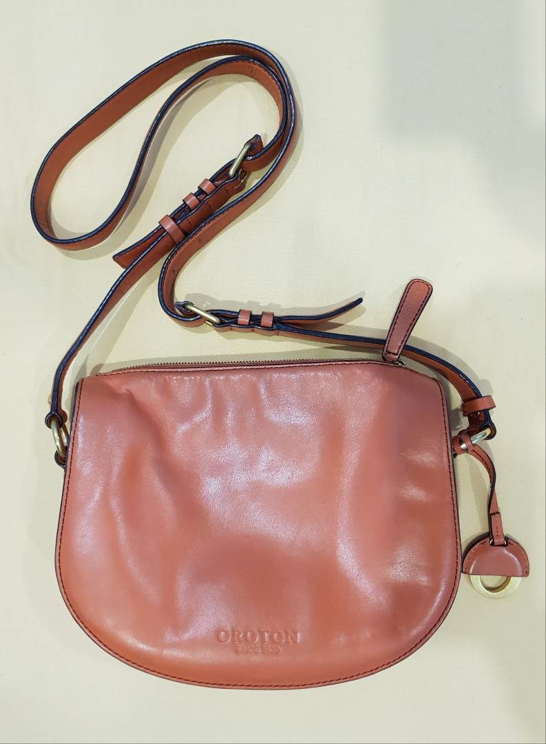 Oroton 2025 sling bag