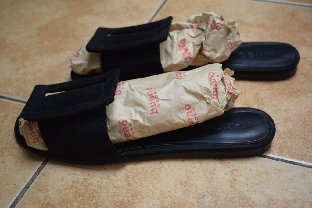 Preloved black slip-ons (Category: Flats & Sandals) located in Quezon City. Submitted by vmill (Listing ID 271153991, Image 2). Description: - black slip-ons - fits size 9.